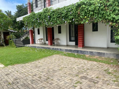 Property building, Spring, Garden, Garden view
