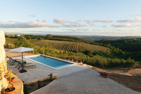 Day, Natural landscape, Mountain view, Pool view, Swimming pool, sunbed