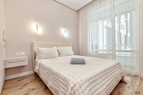 Property building, Restaurant/places to eat, Swimming pool, Breakfast