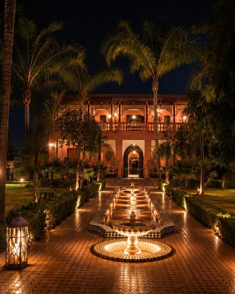 Facade/entrance, Garden, Garden view
