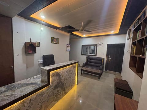 Lobby or reception, Seating area