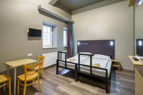 TV and multimedia, Photo of the whole room, Seating area, Dining area