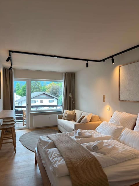 Bed, View (from property/room), Balcony/Terrace, Living room, Photo of the whole room, Bedroom