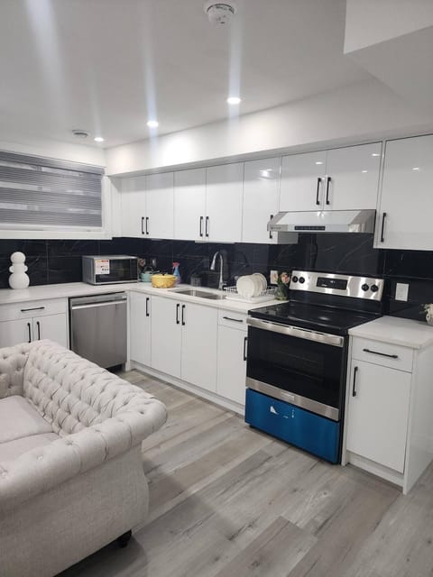microwave, oven, kitchen