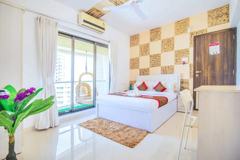 Bed, Living room, Photo of the whole room, Seating area, Bedroom, air conditioner