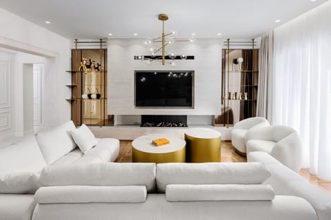 Communal lounge/ TV room, TV and multimedia, Living room, Seating area