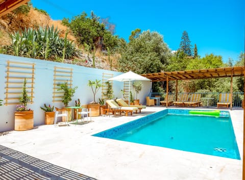 Property building, Pool view, Swimming pool