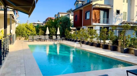 Day, Garden, Pool view, Swimming pool, sunbed