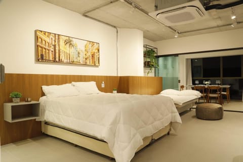 Bed, Living room, Photo of the whole room, Seating area, Bedroom, air conditioner