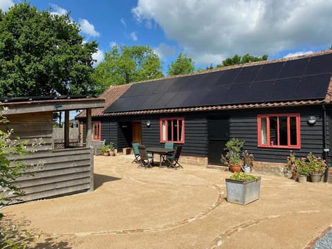 Property building, Day, Garden, Garden view