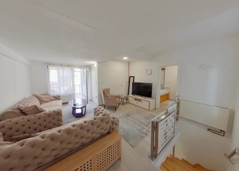 Communal lounge/ TV room, TV and multimedia, Living room, Seating area