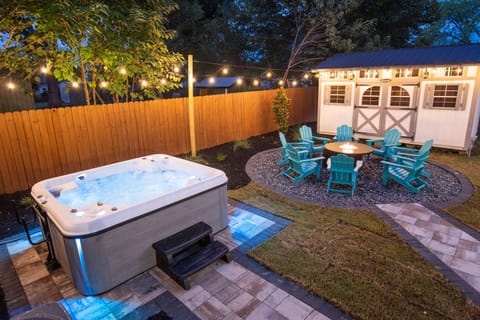 Patio, Hot Tub