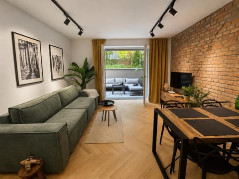 TV and multimedia, Balcony/Terrace, Living room, Dining area