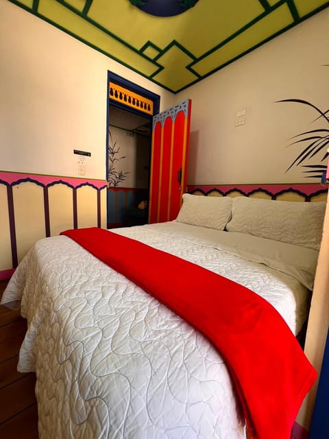 Bed, Bedroom