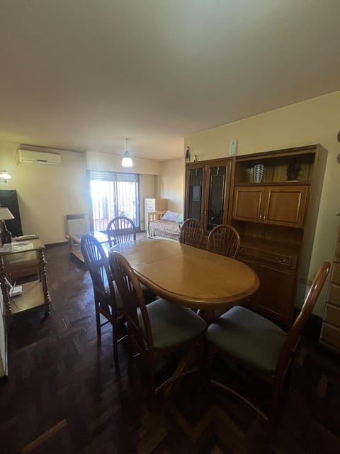 Living room, Photo of the whole room, Seating area, Dining area