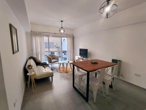 Communal lounge/ TV room, TV and multimedia, Living room, Dining area