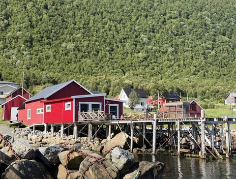 Property building, Day, Mountain view, Sea view