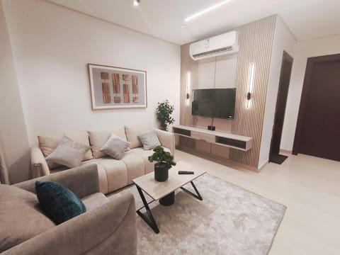TV and multimedia, Living room, Seating area, air conditioner