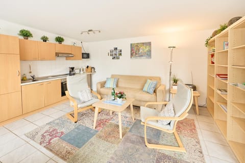 Kitchen or kitchenette, Living room, Seating area
