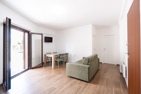 TV and multimedia, Seating area
