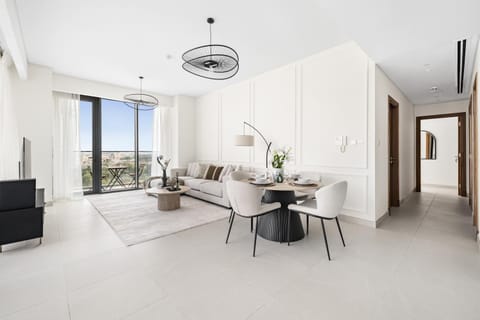 Living room, Seating area, Dining area
