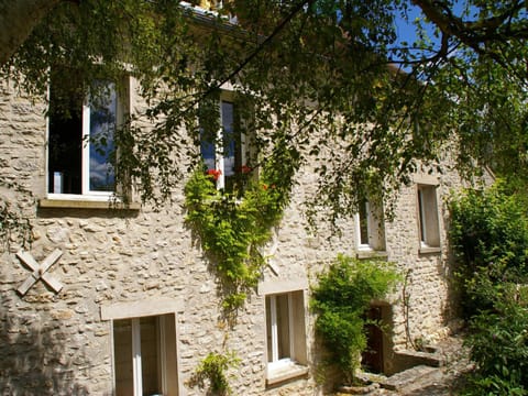 Property building, Property building