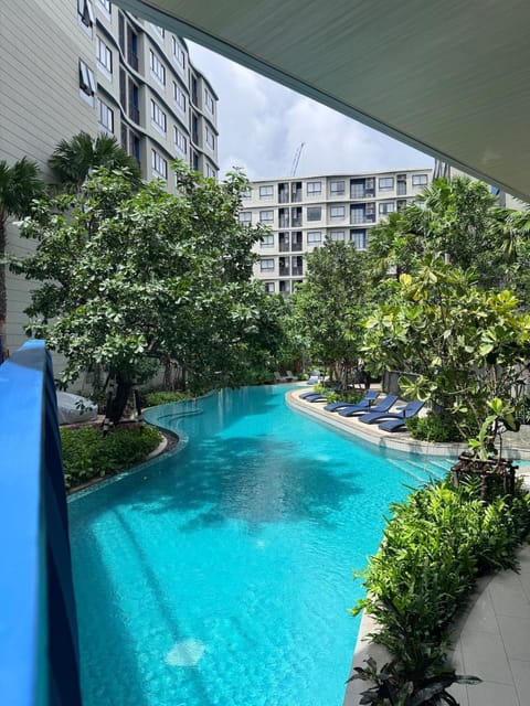 Pool view, Swimming pool