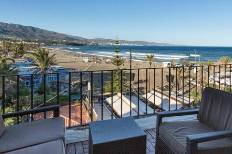 View (from property/room), Balcony/Terrace, Balcony/Terrace, Beach, Mountain view, Sea view
