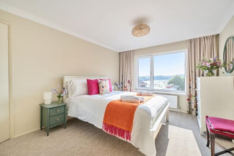 Bed, View (from property/room), Bedroom, heating, storage