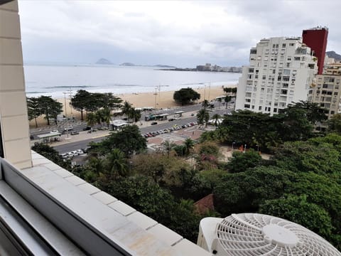 Bird's eye view, Living room, City view, River view, Sea view, Street view