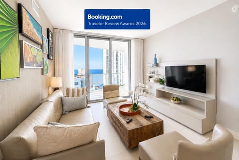 TV and multimedia, Seating area, Sea view