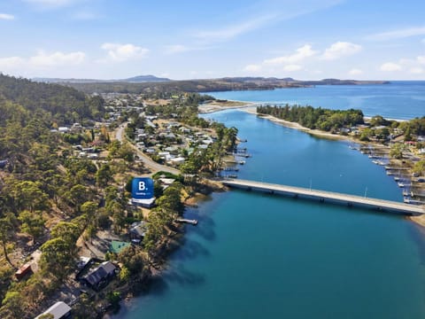 Day, Natural landscape, Bird's eye view, Beach, Mountain view, River view, Sea view