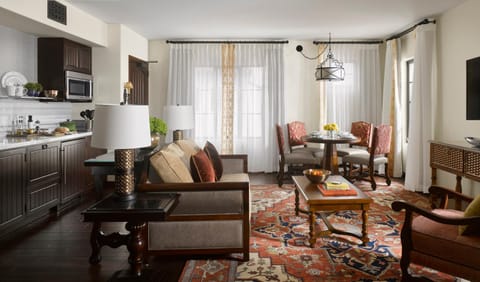 Living room, Dining area