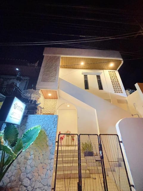 Property building, Night