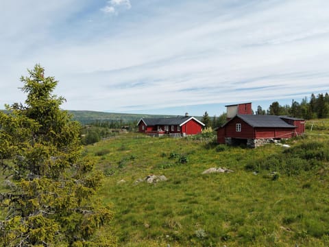 Property building, Day, Natural landscape, Mountain view
