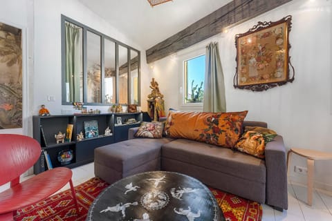 Property building, Living room