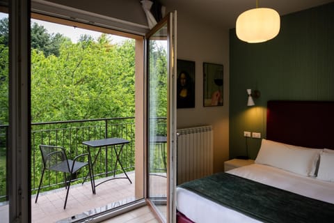 Bed, Garden, View (from property/room), Balcony/Terrace, Bedroom, Garden view