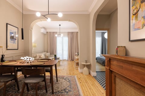 Living room, Photo of the whole room, Dining area
