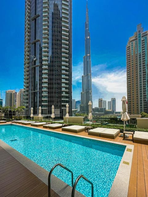 Property building, Pool view, Swimming pool