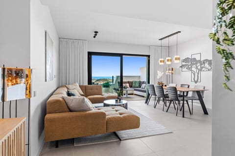 View (from property/room), Balcony/Terrace, Living room, Sea view