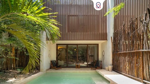 Patio, Pool view, Swimming pool, sunbed