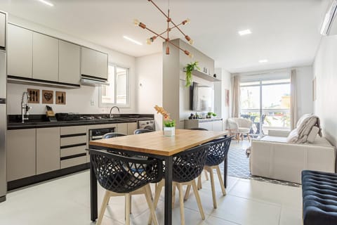 Kitchen or kitchenette, Living room, Dining area
