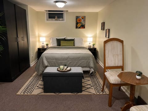Bed, Decorative detail, Bedroom