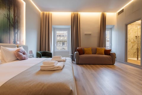 Bed, Living room, Photo of the whole room, Seating area, Bedroom, City view, towels
