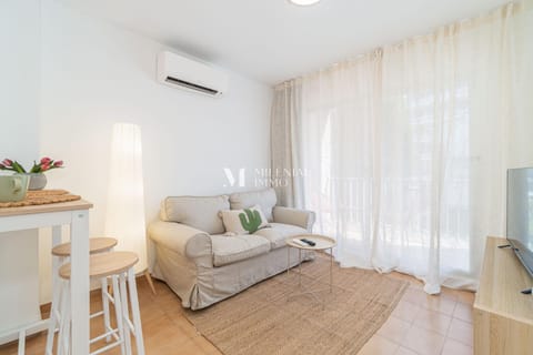 Living room, air conditioner