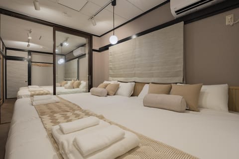 Bed, Bedroom, air conditioner