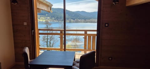 Dining area, Lake view, Mountain view