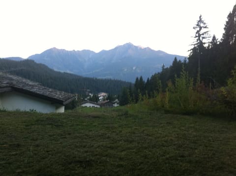 Off site, Neighbourhood, Natural landscape, Summer, Garden, Mountain view, Area and facilities, Sunset