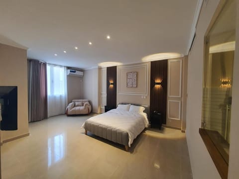 Bed, Photo of the whole room, Bedroom, wardrobe
