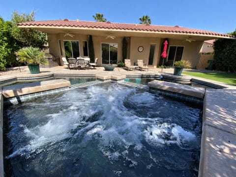 Hot Tub, Swimming pool